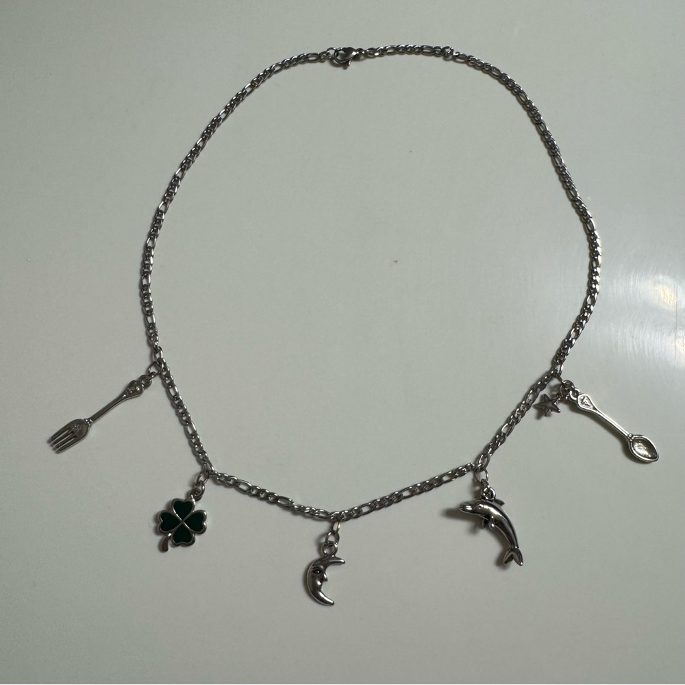 Handmade‎ Silver Charm Necklace with Green Clover